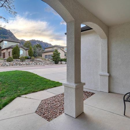 Space Command A Plus Views Bbq Games Prime Location Villa Colorado Springs Exterior photo